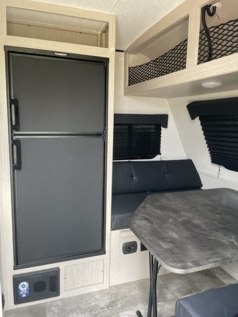 Apex 16R Towable trailer in Golden