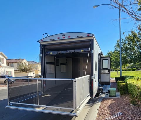 2018 Heartland Torque toy hauler Towable trailer in North Las Vegas