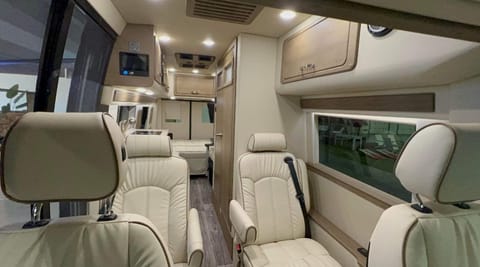 2022 Mercedes RV Sprinter Drivable vehicle in Elk Grove