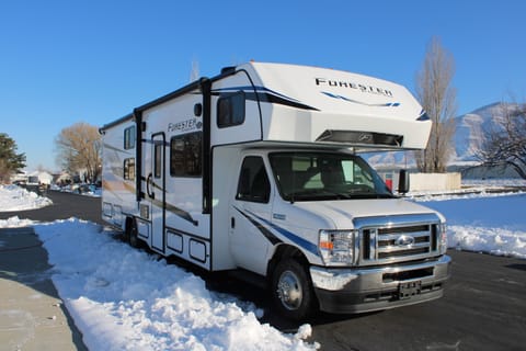 Fourseason motorhome with winter package and tank heaters