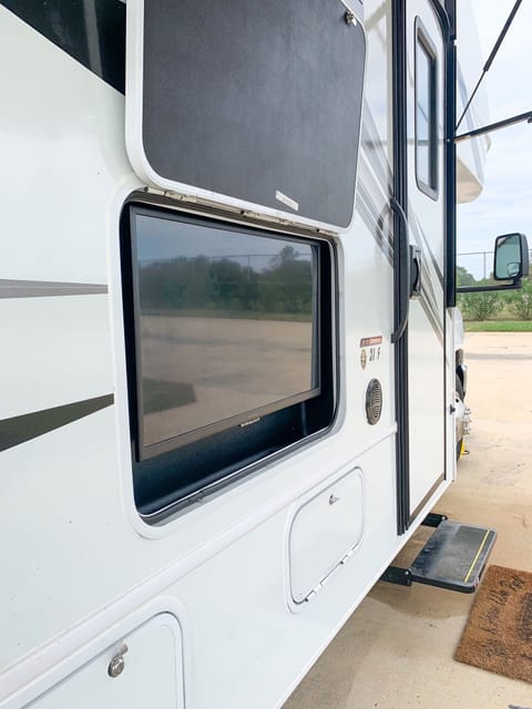 Outdoor TV and lots of storage space