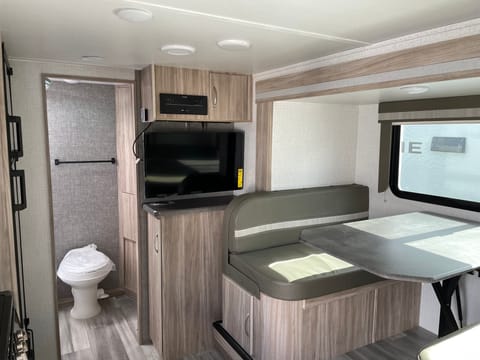 2022 Winnebago 2108DS Towable trailer in Saint James