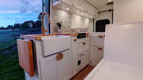 Wilder - 2022 Ram Promaster 2500 High Roof Campervan in Pacifica