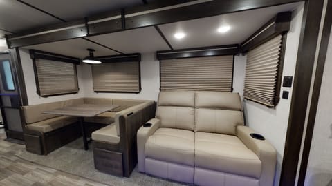 2022 Luxury Cruiser Towable trailer in Ontario