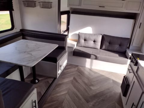 2022 Forest River Wildwood FSX: Light-weight, easy tow, sleeps 5 Towable trailer in Fort Wayne