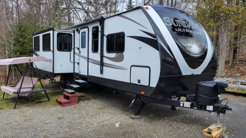 2019 Heartland RVs Sundance Towable trailer in Orland