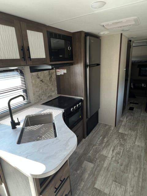 Cozy comfortable 2021 Primetime Avenger Trailer. Towable trailer in Bossier City