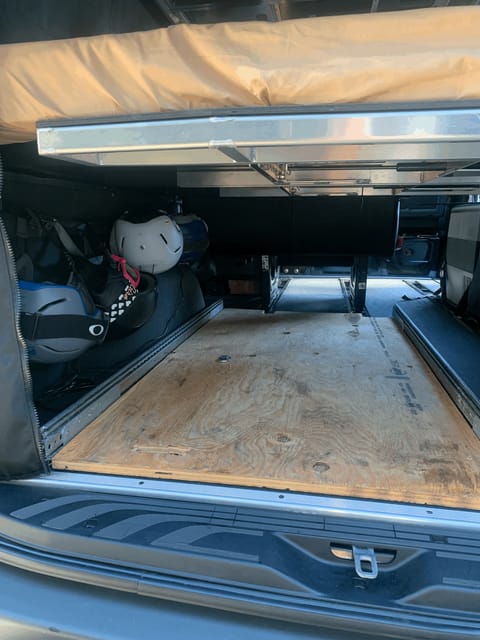 2022 Mercedes-Benz Sprinter 4x4 Campervan in Pleasanton