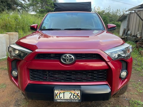 2017 Red Toyota 4Runner Drivable vehicle in Lihue