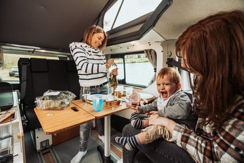 WAIKATO - RENAULT Trafic (Paris) Campervan in Bussy-Saint-Georges