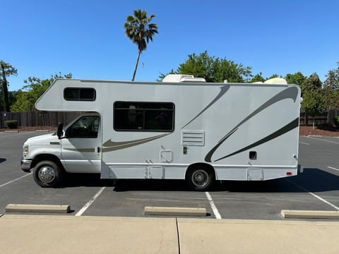 Harvey The RV Fahrzeug in El Dorado Hills