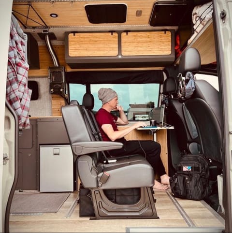 2021 Mercedes sprinter ***SITS 5, SLEEPS 5, HOLDS 5 BIKES, FULLY OFF GRID Campervan in Capitola