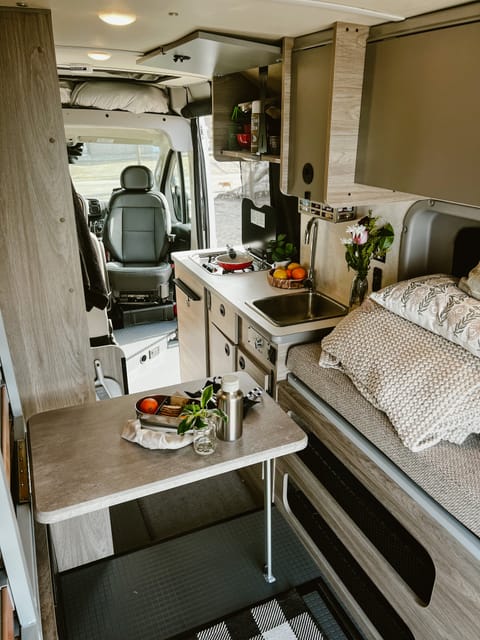 Beyond Glamping - Starlink Included - The Silver Spoon Vehículo funcional in Little Rock Canyon