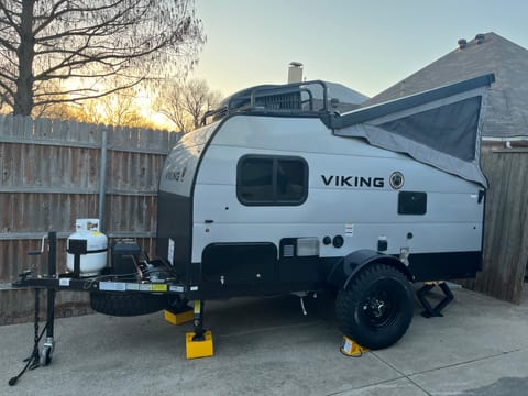 2022 Viking 9.0 TD pop-up camper. 