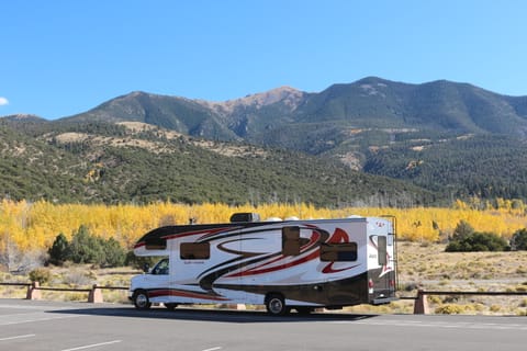 "Fly High Greyhawk" 31FS 2016 Jayco Drivable vehicle in Northglenn