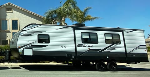Spacious 2022 Forest River Evo T2800 Brand new Towable trailer in Rancho Cucamonga