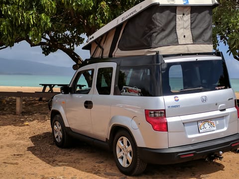 Sleep on the Beach with your own pop up roof tent in 60 seconds!