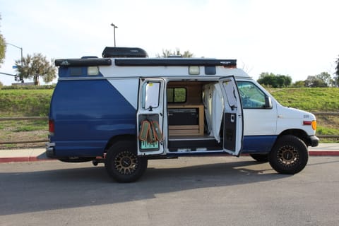 2003 Ford E350 7.3 Diesel Converted Ambulance High Top Campervan in Midway City