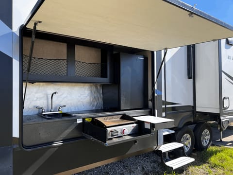 2021 Highland Ridge RV Silverstar Towable trailer in San Antonio