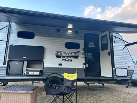 Family Getaway Camper Trailer Towable trailer in Memphis