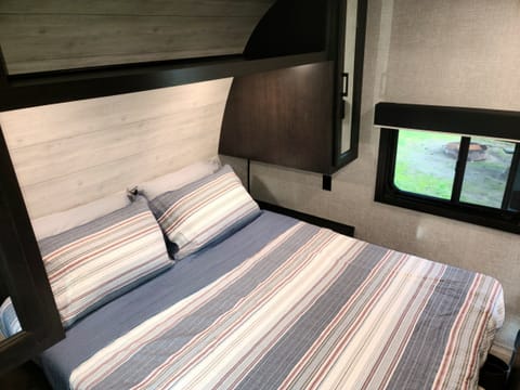 BEAUTIFUL BRAND NEW Fully Stocked 2023 Jayco Jay flight Bunkhouse Towable trailer in Silverdale