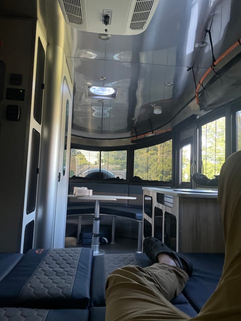 2023 Airstream Basecamp - Ultimate adventure vehicle for a couple!!! Ziehbarer Anhänger in Gray