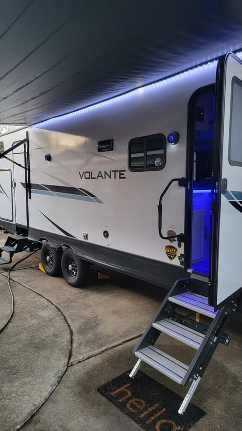 Adventure Awaits - 2022 Crossroads Volante - Sleeps 10 Towable trailer in Columbus