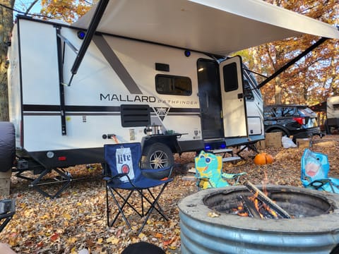 2022 Heartland RVs Mallard Pathfinder Towable trailer in Novi