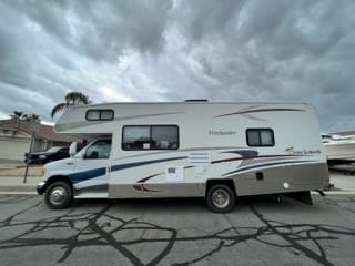 2005 Coachmen Freelander Deluxe/Premier - Great Size to Drive Drivable vehicle in Moreno Valley
