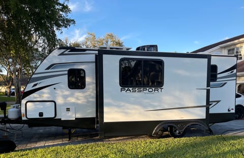 2022 Keystone RV Passport SL 221BH Towable trailer in Country Walk