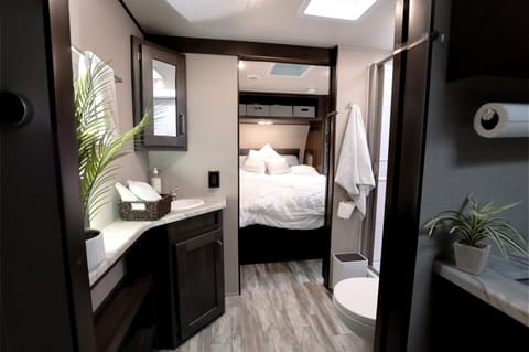 Experience our Grand Design Transcend Xplor 265BH. Perfect for families & couples, this RV is located near Table Rock Lake near Branson Missouri.