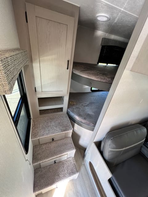 2023 Coachmen Clipper 262 BH Towable trailer in Oxnard
