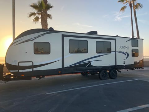 2016 Forest River Sonoma QBS Towable trailer in Encinitas