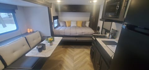 2022 Forest River Ozark 1680BSK Towable trailer in Saint Louis Park