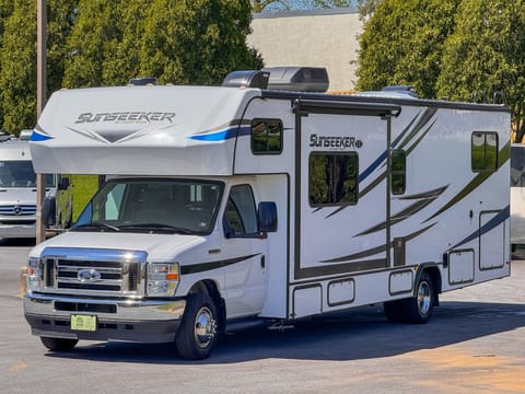 2022 Luxury Class C Bunkhouse S8 Drivable vehicle in Chester Springs