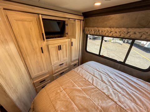 2022 Luxury Class C Bunkhouse S8 Drivable vehicle in Chester Springs