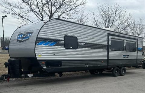 M AND R RVs 2022 Forest River Salem Towable trailer in Holland