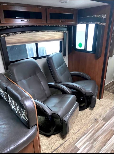 Dream Camping Experience, Full Bunkroom, HUGE Outdoor Kitchen Towable trailer in New Braunfels