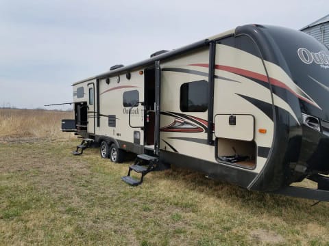 2016 Keystone Outback Ready for you!! Drivable vehicle in Rathbun Lake