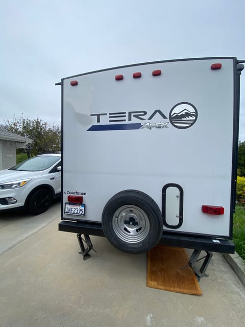 2020 Apex Terra Towable trailer in Lemon Grove