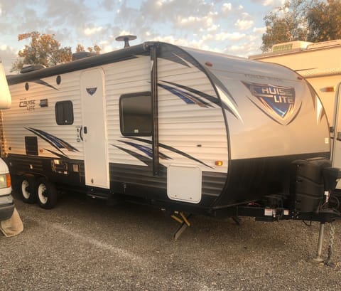 Travellife Towable trailer in Huntington Beach