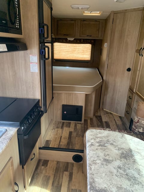 2014 Forest River Coachmen Freelander (StarLink Option) Drivable vehicle in Paso Robles