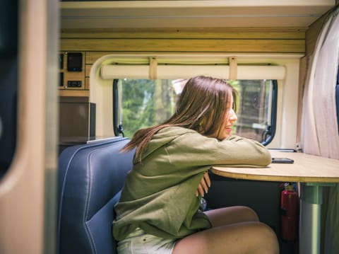 LE VAN ØBERWILD A LA CARTE, ITALIE Campervan in Courmayeur