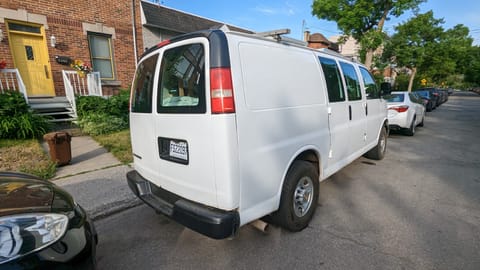 Shoebill Carpenter (Express 2008) Campervan in Dorval