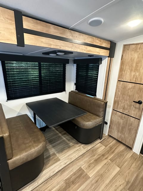2022 Keystone RV Outback Ultra-Lite Towable trailer in Eugene