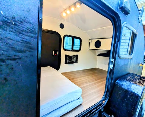 MTN, Beach, and Travel Getaway Machine - Free Jordan Lake Delivery Towable trailer in Apex