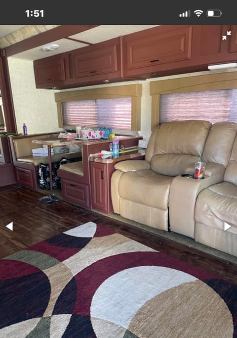 2005 Rexhall Aerbus class A RV with 4 slide outs with outdoor entertainment Drivable vehicle in Balboa Peninsula