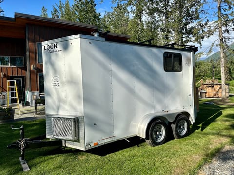 Look Like A Local - “Haul’n Oats” Enclosed Off-Grid Camper Trailer Towable trailer in Palmer