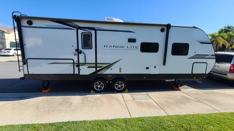 2022 Highland Ridge RV Range Lite Towable trailer in Fontana