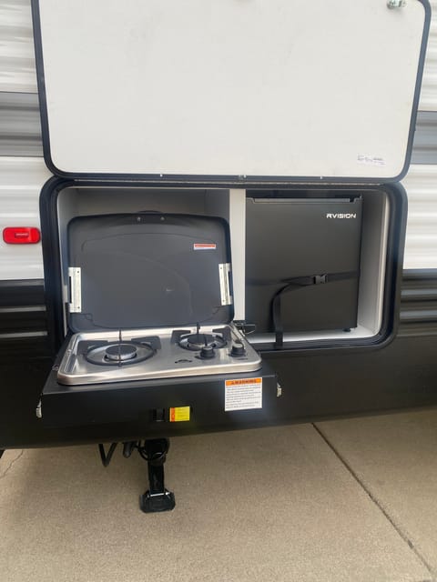 2023 Keystone hideout 29dfs modern and off grid capable Towable trailer in Lafayette